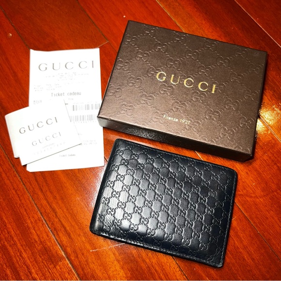 GUCCI Men’s MicroGuccissima GG Logo Leather Wide Bifold Navy Blue Wallet - Picture 1 of 16